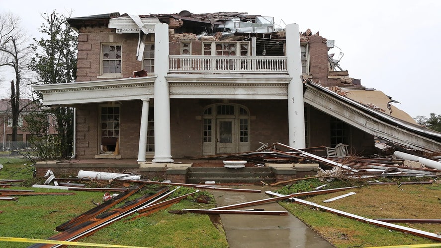 Scott Favre's brother Brett Favre's mansion after tornado